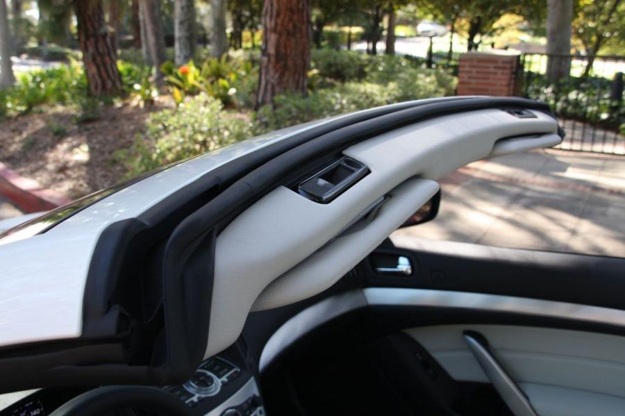  Infiniti G37 Convertible 2008 года  (фото 26 из 57)